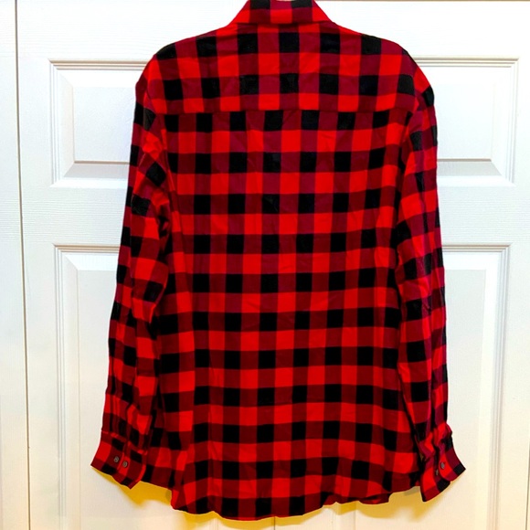 🆕NEW-MEN’S CLUB ROOM BY MACY’S FLANNEL RED AND BLACK PLAID BUTTON DOWN SHIRT. - Picture 7 of 16